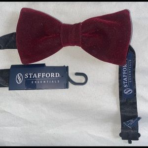 Velour Stanford size adjustable bow tie